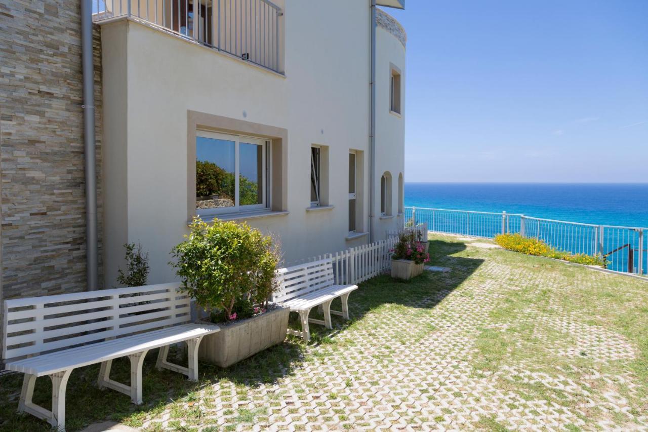 Borgo Degli Dei - Poseidone Guest house